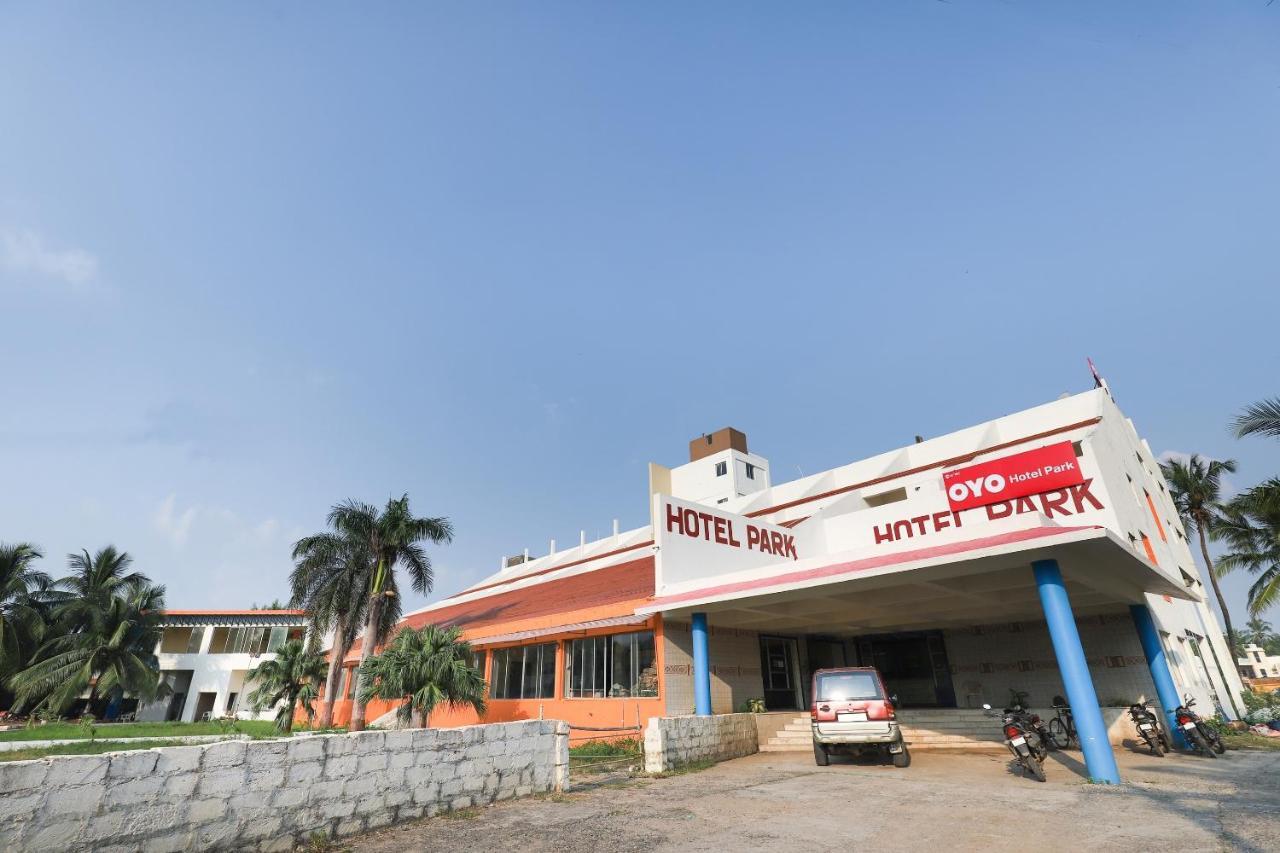 Oyo Hotel Park Veraval Eksteriør billede